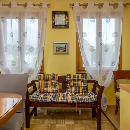 Lida U Centru Fuzina, Gorski Kotar Apartamento Fužine