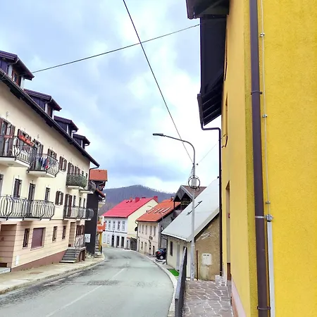 Lida U Centru Fuzina, Gorski Kotar شقة Fužine
