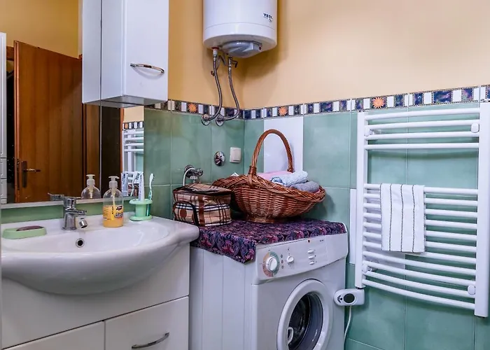 Lida U Centru Fuzina, Gorski Kotar *